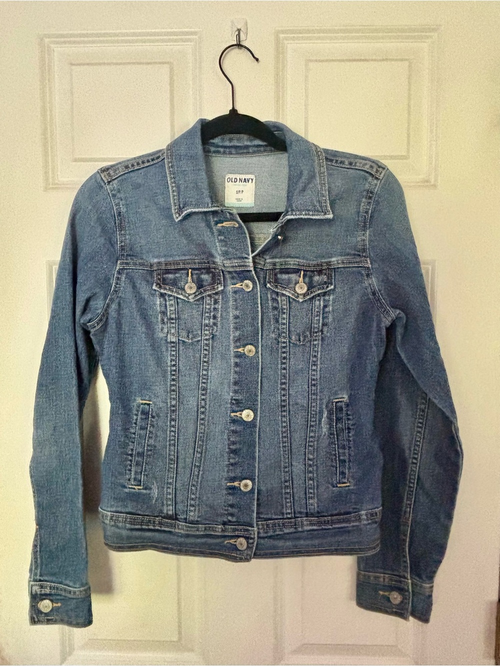 Old Navy Denim Trucker Jacket Medium Wash EUC Small